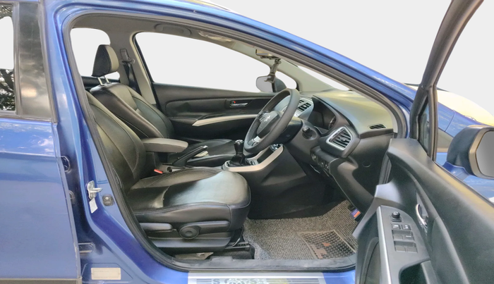 2016 Maruti S Cross ALPHA 1.3, Diesel, Manual, 1,27,996 km, interior