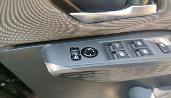 2025 Nissan MAGNITE N-Connecta HRAO 1.0 Turbo Petrol CVT, Petrol, Automatic, 513 km, interior