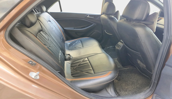 2017 Hyundai i20 Active 1.4 SX, Diesel, Manual, 2,77,437 km, interior