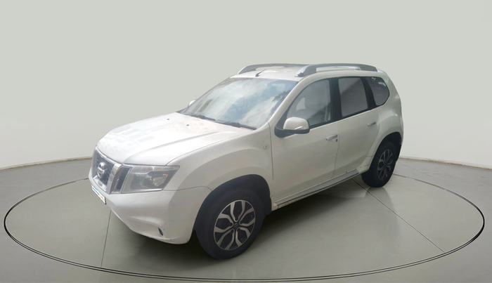 2015 Nissan Terrano XV D THP PREMIUM 110 PS, Diesel, Manual, 1,24,779 km, exterior