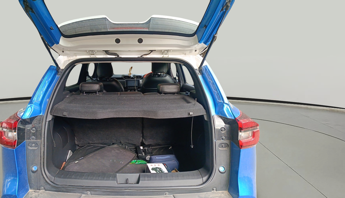 2021 Nissan MAGNITE XV PREMIUM DUAL TONE, Petrol, Manual, 37,382 km, exterior