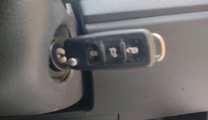 2016 Volkswagen Vento COMFORTLINE 1.5 AT, Diesel, Automatic, 85,767 km, interior