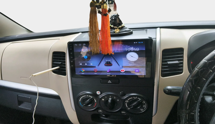 2017 Maruti Wagon R 1.0 LXI CNG, Petrol, Manual, 1,15,804 km, interior