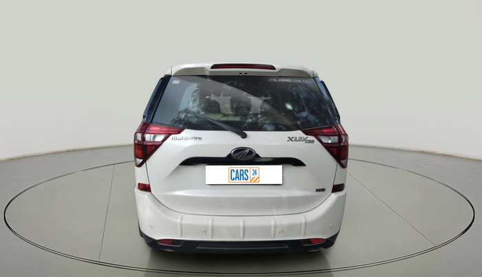 2018 Mahindra XUV500 W9, Diesel, Manual, 1,40,855 km, exterior