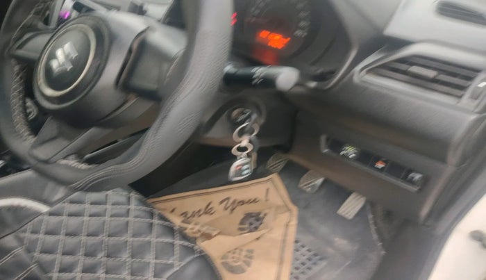 2018 Maruti Swift LXI, Petrol, Manual, 94,064 km, interior