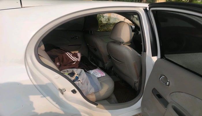 2015 Nissan Micra XV CVT, Petrol, Automatic, 66,785 km, interior