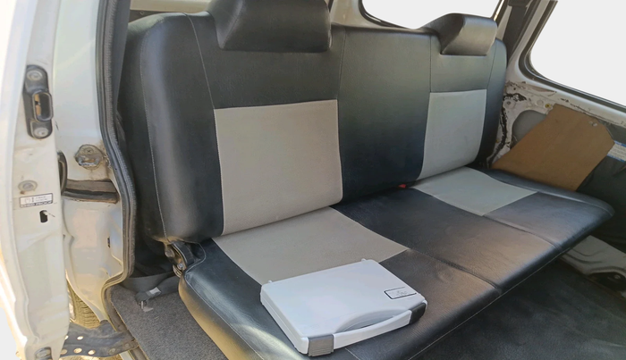 2017 Maruti Eeco 5 STR WITH A/C+HTR, Petrol, Manual, 1,18,453 km, interior