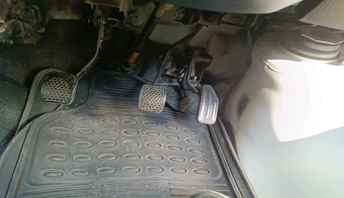 2017 Maruti Eeco 5 STR WITH A/C+HTR, Petrol, Manual, 1,18,453 km, interior