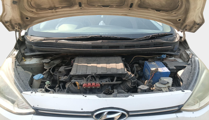 2015 Hyundai Xcent BASE 1.2, Petrol, Manual, 1,48,408 km, exterior