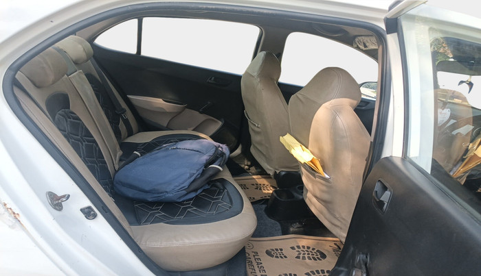 2015 Hyundai Xcent BASE 1.2, Petrol, Manual, 1,48,408 km, interior