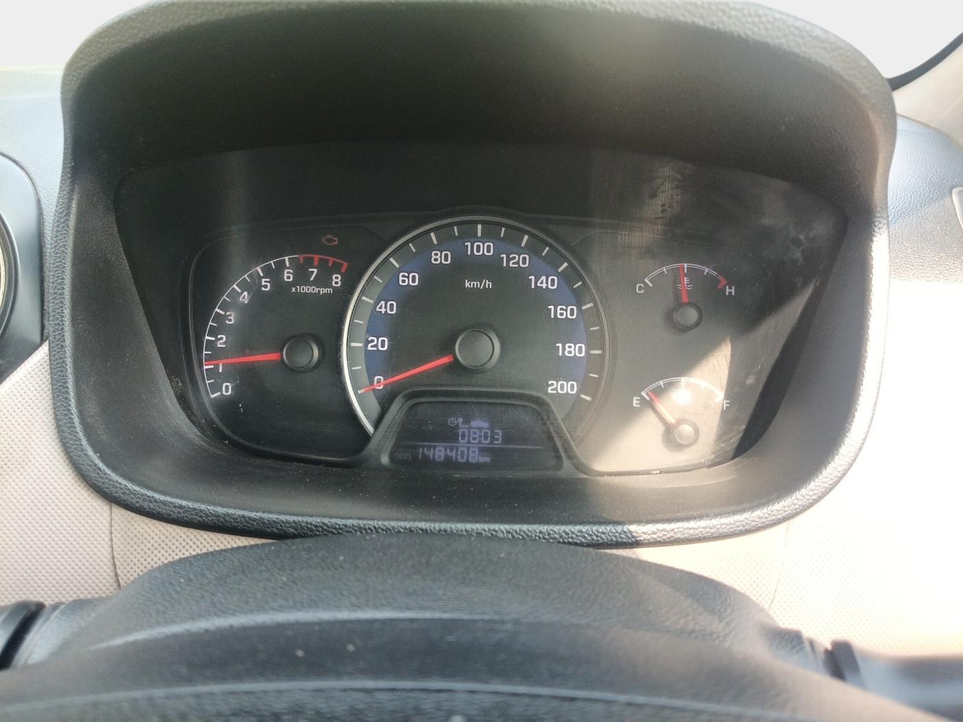 2015 Hyundai Xcent BASE 1.2, Petrol, Manual, 1,48,408 km, interior