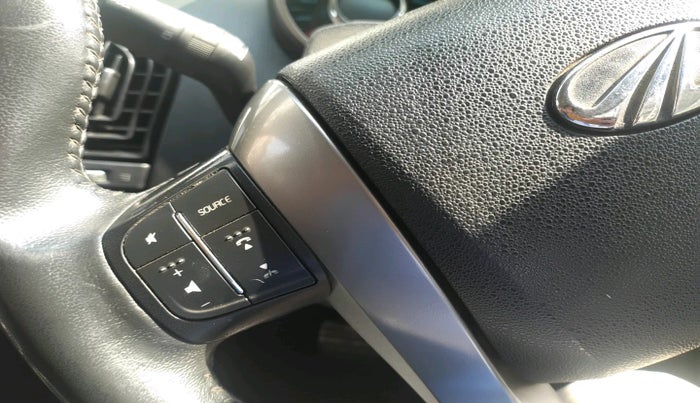 2018 Mahindra XUV500 W11 AT, Diesel, Automatic, 1,12,023 km, interior