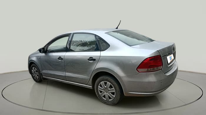 2010 Volkswagen Vento COMFORTLINE 1.6, Petrol, Manual, 1,19,081 km, exterior