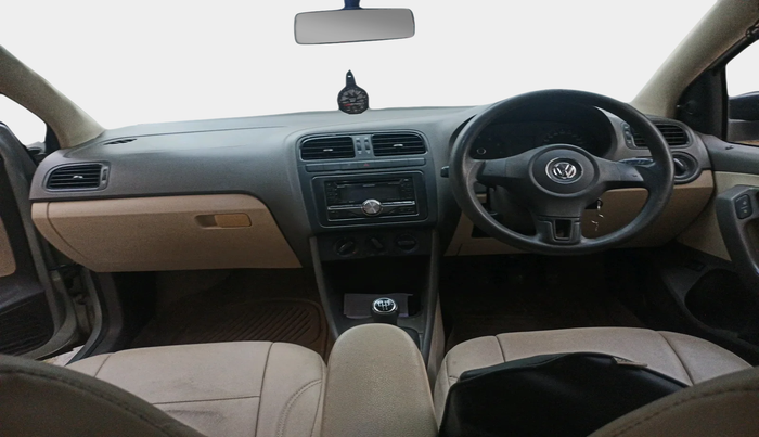 2010 Volkswagen Vento COMFORTLINE 1.6, Petrol, Manual, 1,19,081 km, interior