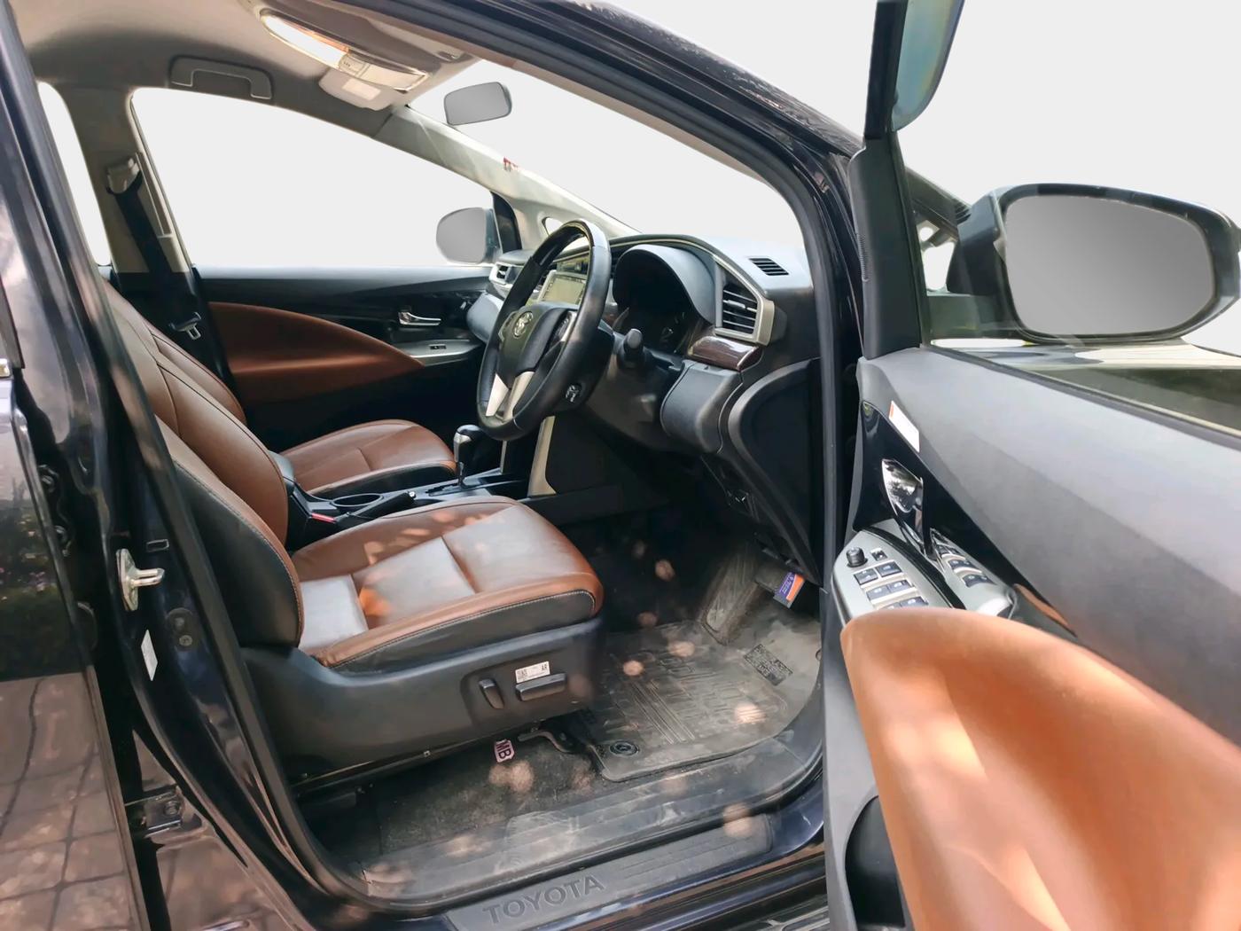 2021 Toyota Innova Crysta 2.4 ZX AT 7 STR, Diesel, Automatic, 50,000 km, interior
