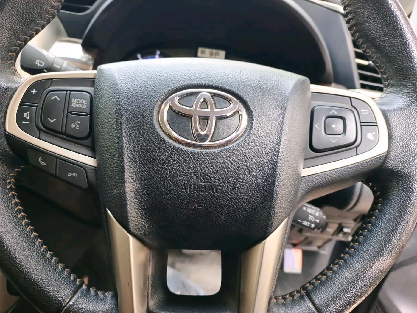 2021 Toyota Innova Crysta 2.4 ZX AT 7 STR, Diesel, Automatic, 50,000 km, interior