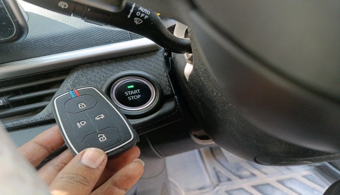 2024 Tata NEXON Creative Plus 1.2 Revotron 7DCA Dark Edition, Petrol, Automatic, 45,000 km, interior