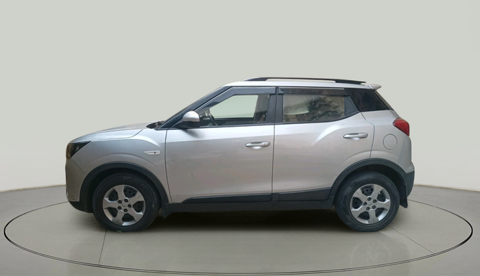 2020 Mahindra XUV300 W6 1.2 PETROL, Petrol, Manual, 64,196 km, exterior