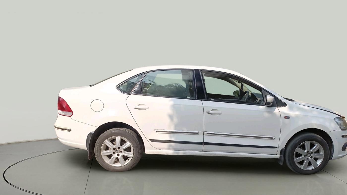 2012 Volkswagen Vento HIGHLINE 1.6 MPI, Petrol, Manual, 60,059 km, exterior
