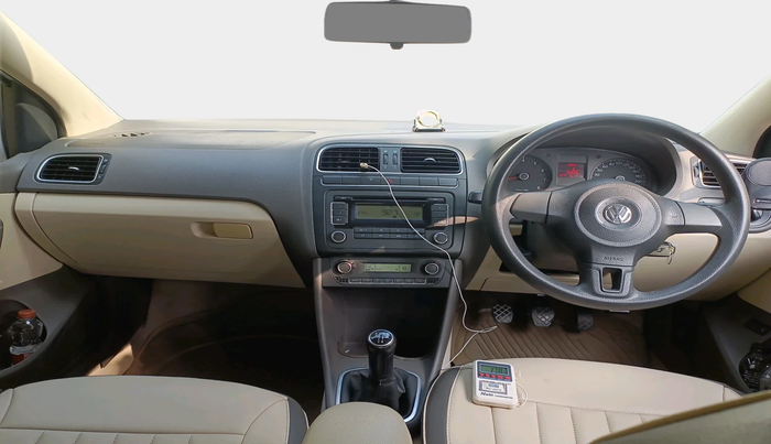 2012 Volkswagen Vento HIGHLINE 1.6 MPI, Petrol, Manual, 60,059 km, interior