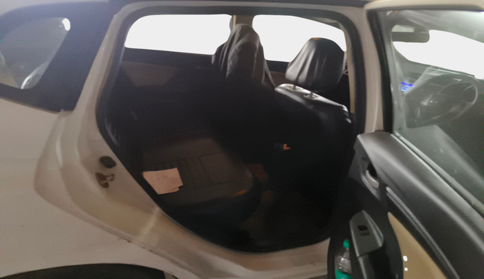 2015 Honda Jazz 1.5L I-DTEC SV, Diesel, Manual, 1,43,843 km, interior