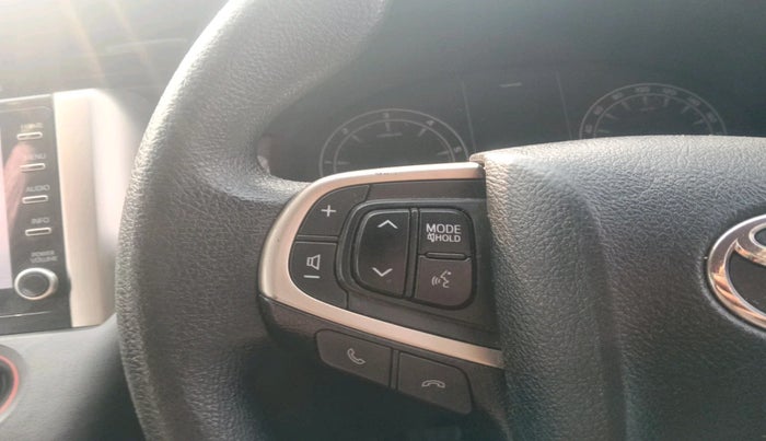 2021 Toyota Innova Crysta 2.4 G 7 STR, Diesel, Manual, 41,094 km, interior