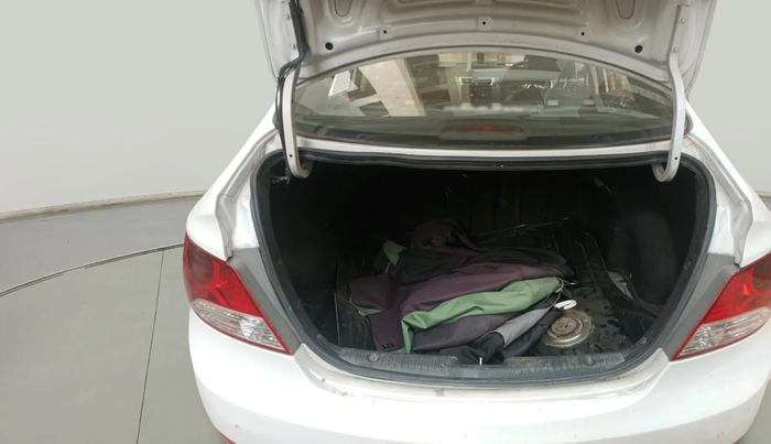 2012 Hyundai Verna FLUIDIC 1.6 VTVT SX, Petrol, Manual, 1,19,074 km, exterior