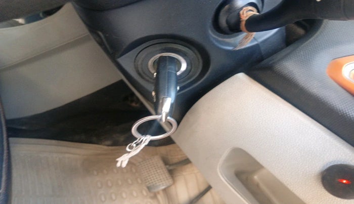 2018 Tata Tiago XZA PETROL, CNG, Automatic, 1,21,273 km, interior