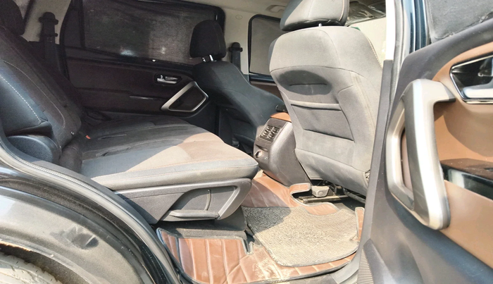 2024 Mahindra SCORPIO-N Z6 DIESEL MT 2WD 7 STR, Diesel, Manual, 77,694 km, interior