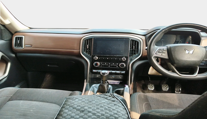 2024 Mahindra SCORPIO-N Z6 DIESEL MT 2WD 7 STR, Diesel, Manual, 77,694 km, interior