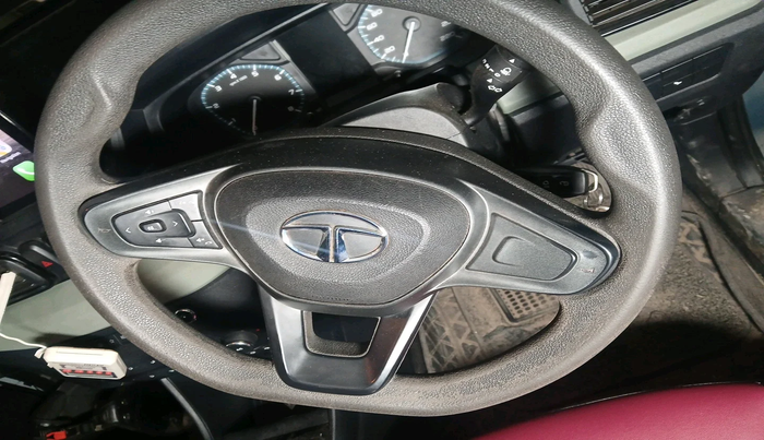 2022 Tata PUNCH ADVENTURE MT, Petrol, Manual, 41,245 km, interior