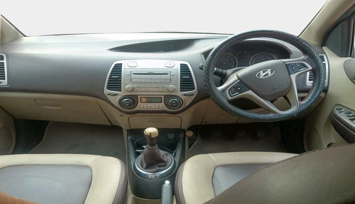 2011 Hyundai i20 SPORTZ 1.2, Petrol, Manual, 97,397 km, interior