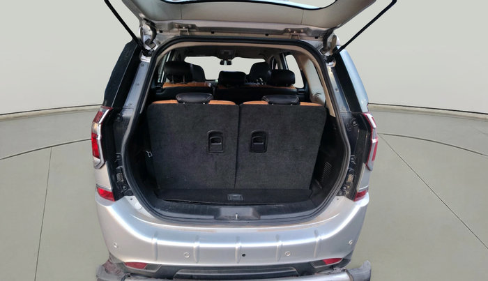 2021 Mahindra XUV500 W7, Diesel, Manual, 55,893 km, exterior