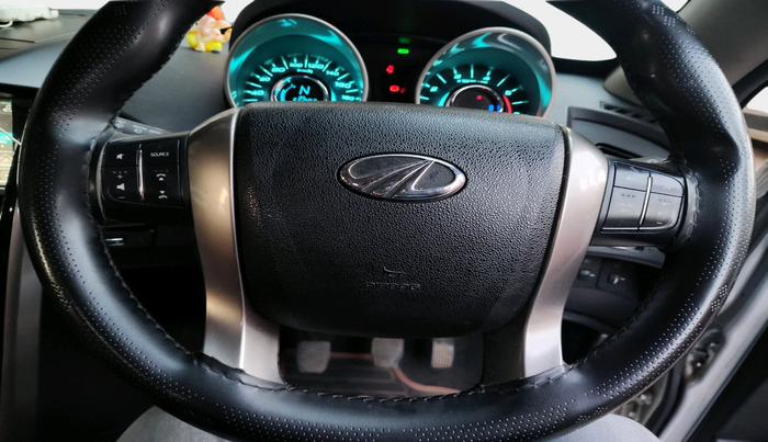 2021 Mahindra XUV500 W7, Diesel, Manual, 55,893 km, interior