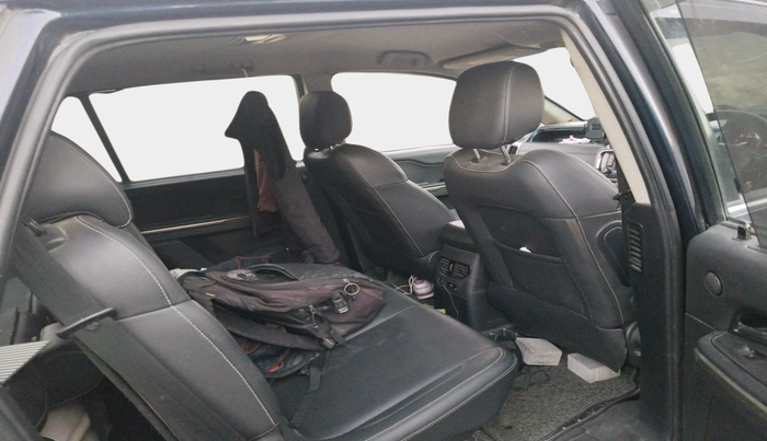 2018 Tata Hexa XTA 4X2 7 STR, Diesel, Automatic, 85,212 km, interior