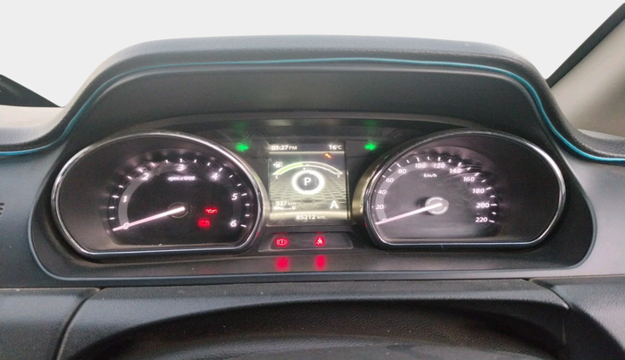 2018 Tata Hexa XTA 4X2 7 STR, Diesel, Automatic, 85,212 km, interior