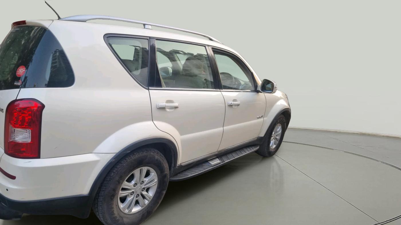 2015 Ssangyong Rexton RX7, Diesel, Automatic, 1,17,500 km, exterior