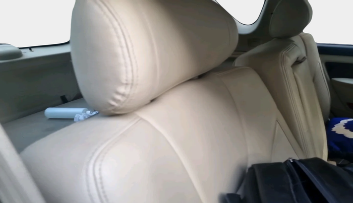 2015 Ssangyong Rexton RX7, Diesel, Automatic, 1,14,826 km, interior