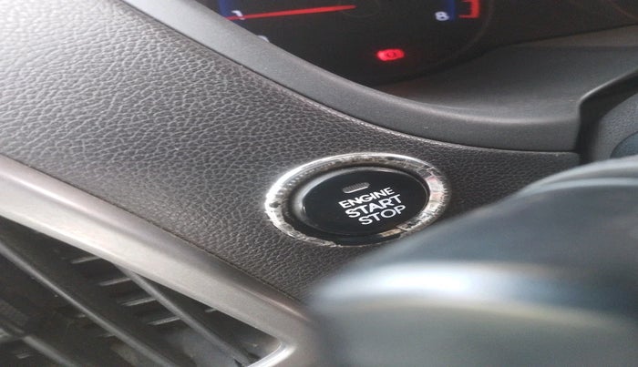 2013 Hyundai i20 ASTA 1.2, Petrol, Manual, 1,04,964 km, interior