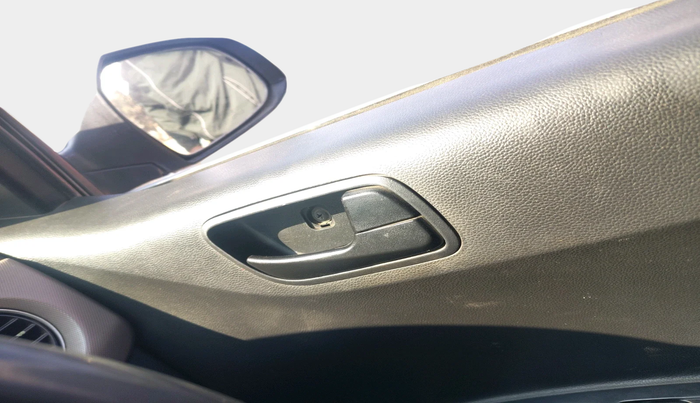 2018 Hyundai Xcent S 1.2, Petrol, Manual, 1,09,723 km, interior