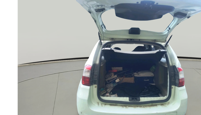 2014 Nissan Terrano XL (P), Petrol, Manual, 1,43,881 km, exterior