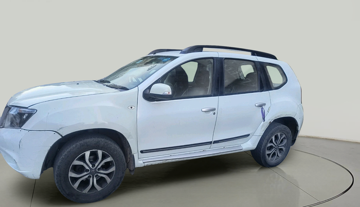 2014 Nissan Terrano XL (P), Petrol, Manual, 1,43,881 km, exterior