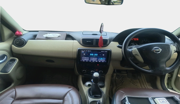 2014 Nissan Terrano XL (P), Petrol, Manual, 1,43,881 km, interior