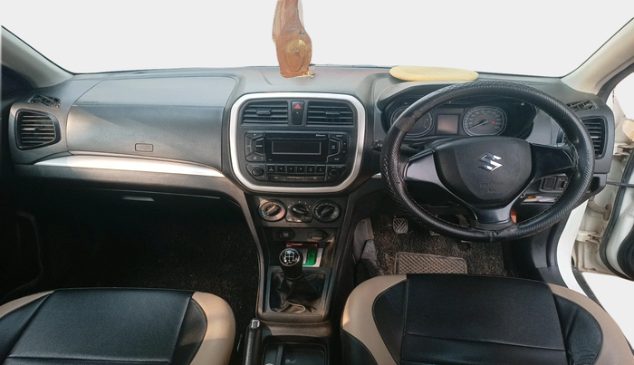 2018 Maruti Vitara Brezza VDI, Diesel, Manual, 1,48,991 km, interior