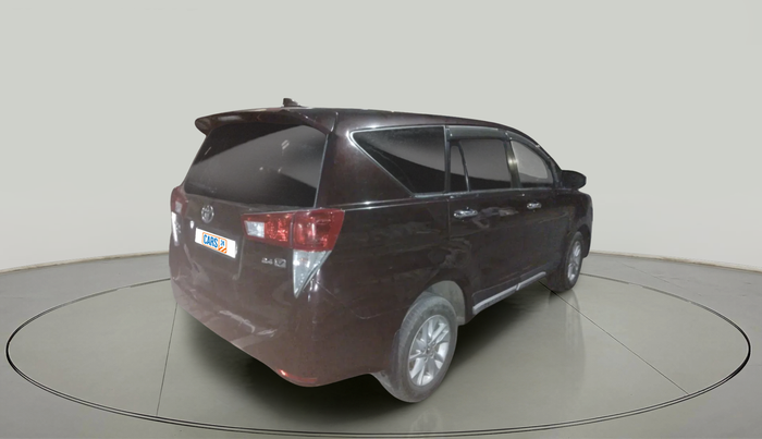 2017 Toyota Innova Crysta 2.4 VX 7 STR, Diesel, Manual, 1,61,642 km, exterior