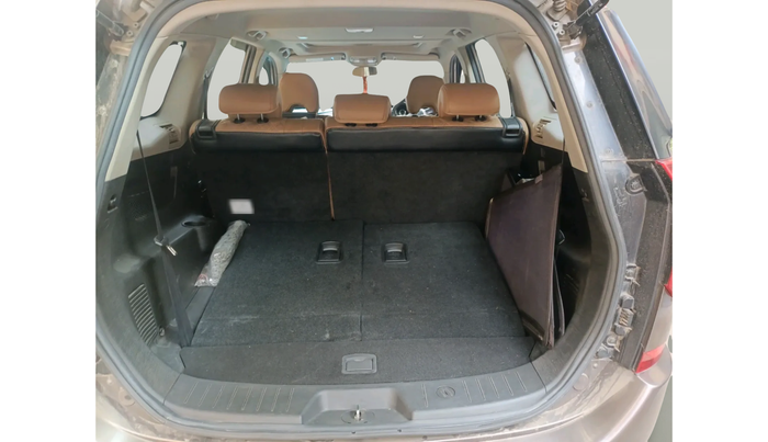 2019 Mahindra XUV500 W11 AT, Diesel, Automatic, 56,330 km, exterior