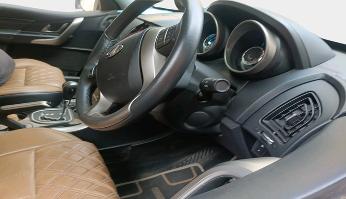 2019 Mahindra XUV500 W11 AT, Diesel, Automatic, 56,330 km, interior