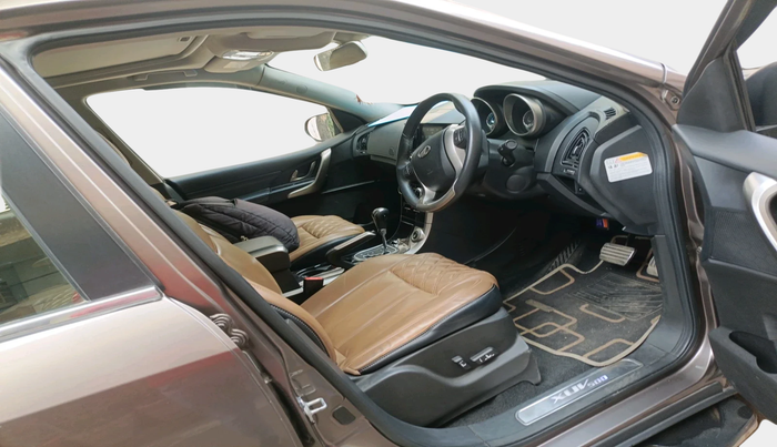 2019 Mahindra XUV500 W11 AT, Diesel, Automatic, 56,330 km, interior