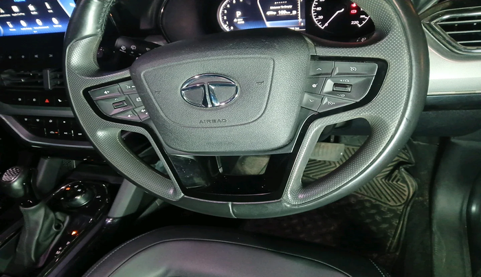 2022 Tata Harrier XZA PLUS 2.0L DARK EDITION, Diesel, Automatic, 39,001 km, interior