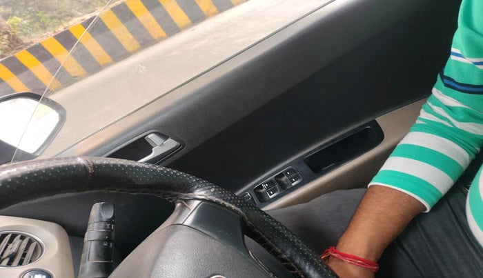 2013 Hyundai Grand i10 SPORTZ 1.2 KAPPA VTVT, Petrol, Manual, 99,094 km, interior